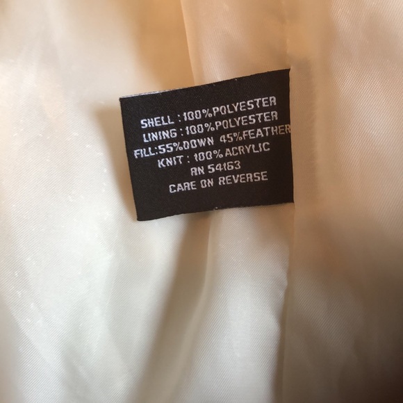 Guess down filled coat size M Ptp 22” length 33”. - Picture 11 of 13